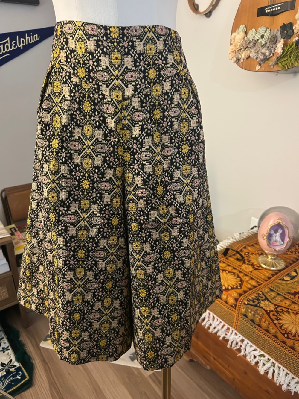 HM High-Waist Gaucho pants in Black, Yellow, Pink